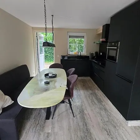Holiday home Eendje 1 I Vrijstaande 6-persoons Vakantiewoning