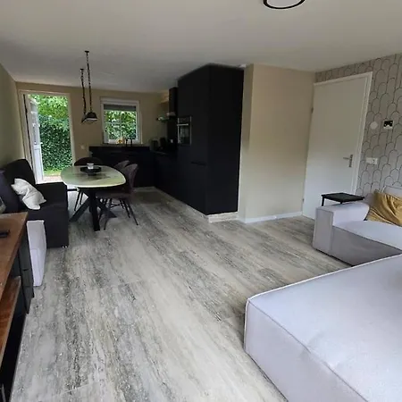 Eendje 1 I Vrijstaande 6-persoons Vakantiewoning Holiday home Ermelo